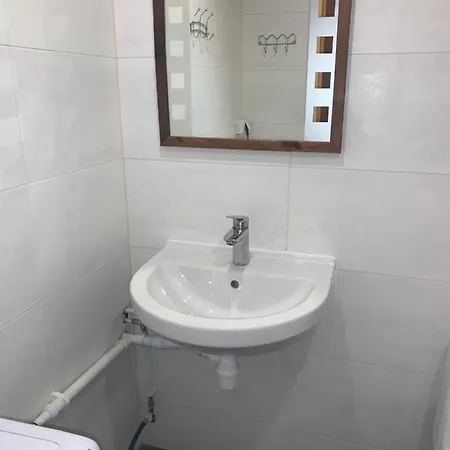 Moisavahe 30 Two Big Beds 1 Single Bed דירה טרטו