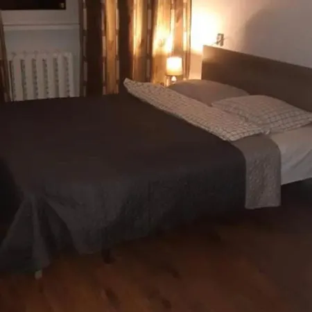 Moisavahe 30 Two Big Beds 1 Single Bed, Parking Free *