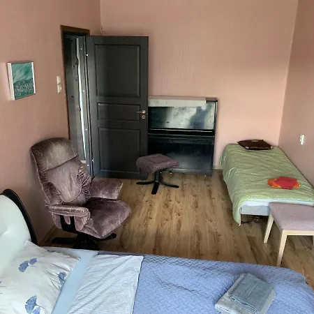 Moisavahe 30 Two Big Beds 1 Single Bed דירה *