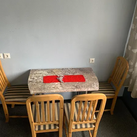 Moisavahe 30 Two Big Beds 1 Single Bed, Parking Free *